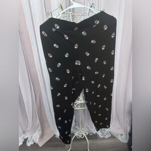 Torrid Black and White Leggings Comfortable Stretchy Bottoms